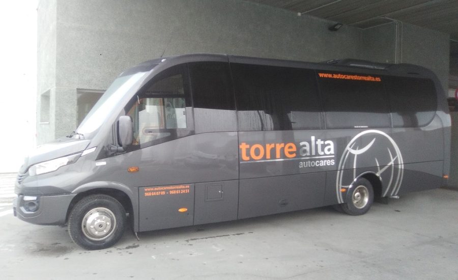 Autocares Torre Alta confía en UNVI y en IVECO