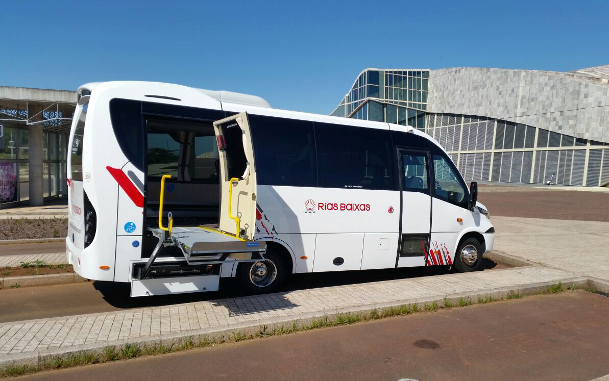 Autocares Rías Baixas  vuelve a confiar en UNVI y en IVECO