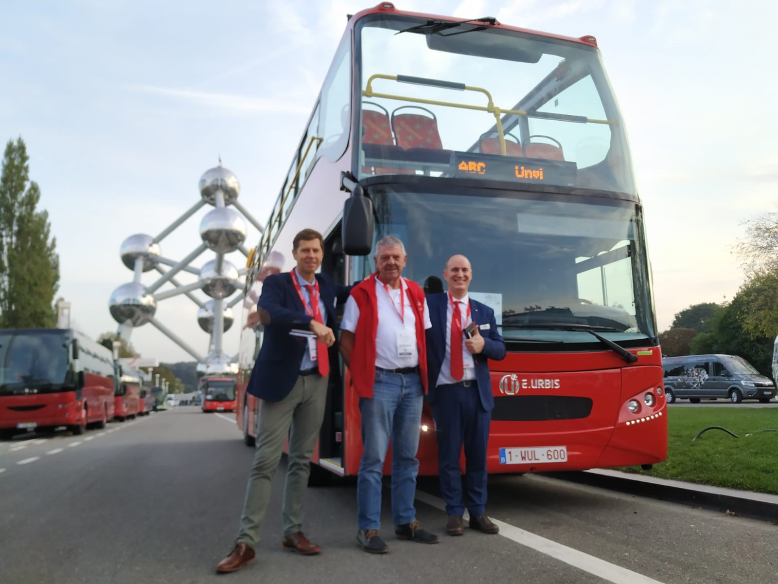 BUSWORLD 2019 – Prueba de carretera en nuestro doble piso eléctrico