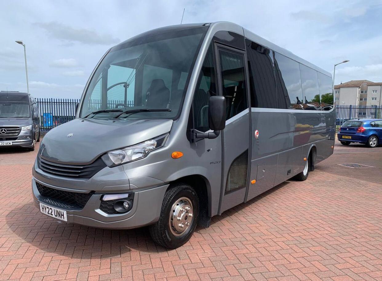 UNVI entrega un M20 a St Andrews Executive Travel