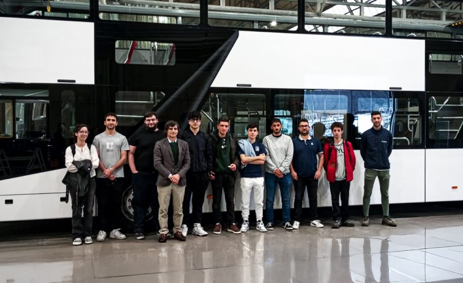 Visita del alumnado de 4.º del Grado en Ingeniería Industrial a UNVI
